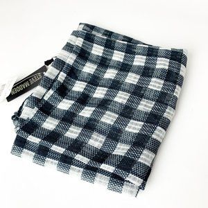 Steve Madden black white plaid scarf cover